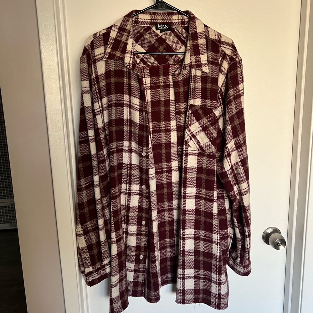 Boohoo Men’s plaid shirt size XL